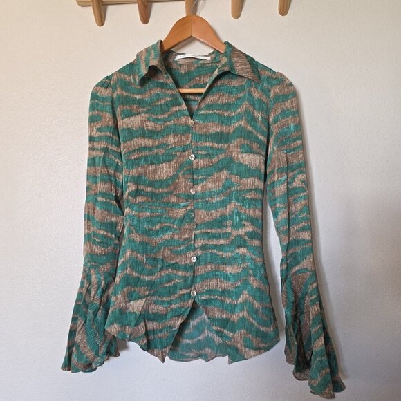 Diane von Furstenberg DVF XS Blouse Green Brown Animal Print Bell Sleeve Button - Picture 3 of 14